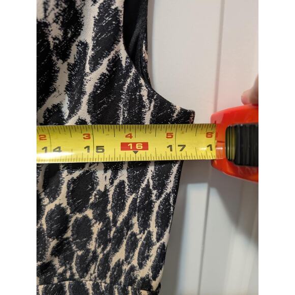 Dressbarn Y2K Snakeprint Sleeveless Sheath Dress Cocktail Party Work Size 4 - Picture 7 of 10